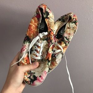 FLORAL VANS